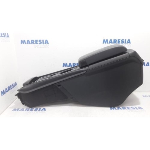 Peugeot - 508 - Middle console
