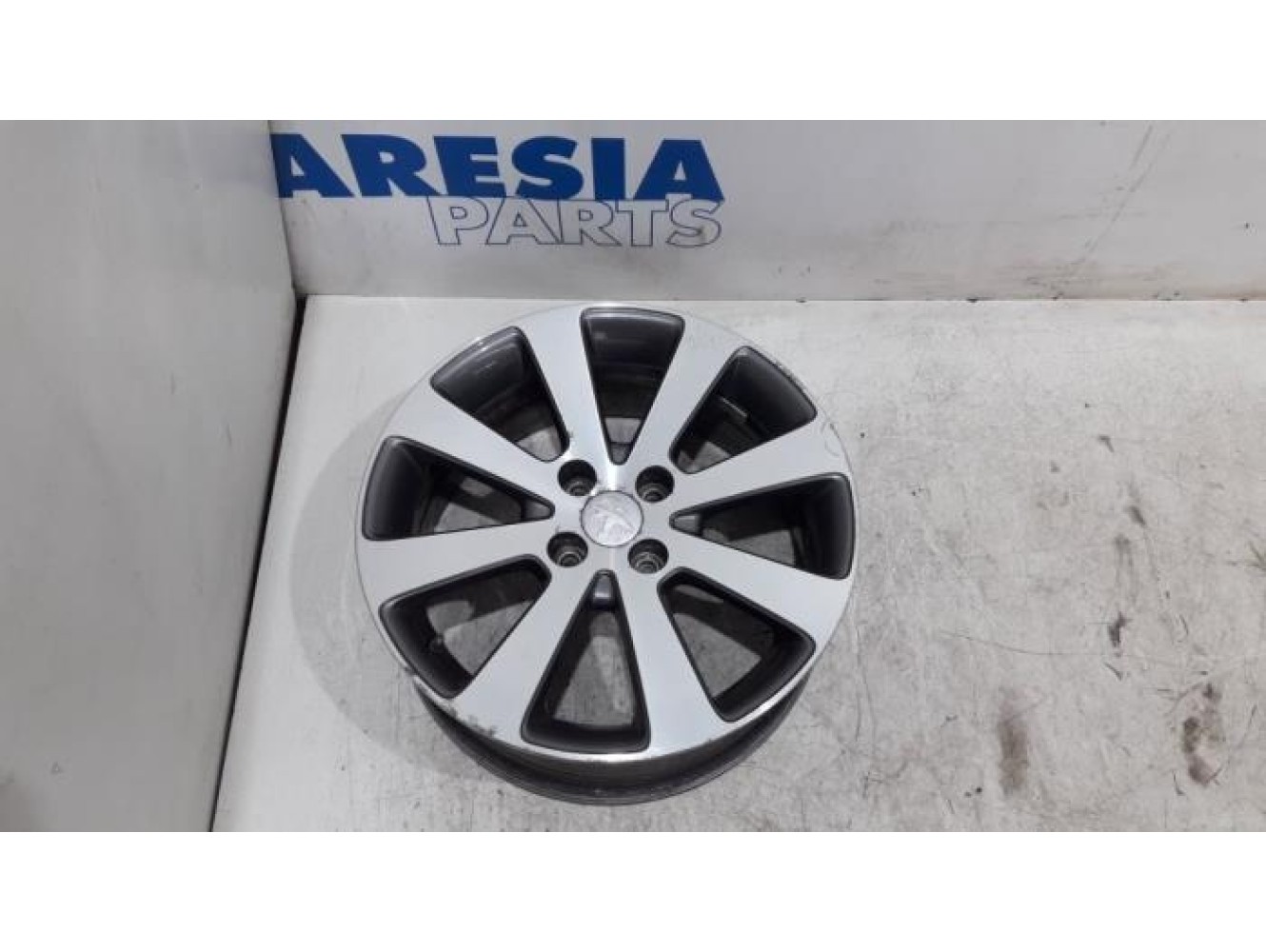 Peugeot - 5008 - Wheel