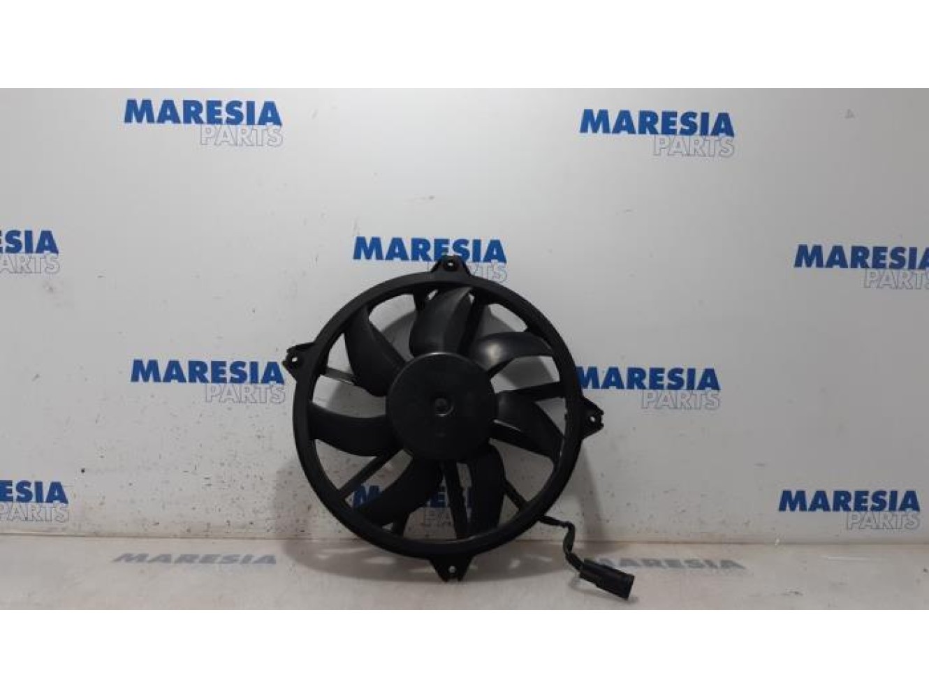 Peugeot - 5008 - Fan motor