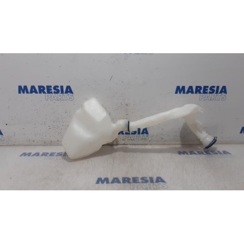 Citroen - C3 - Front windscreen washer reservoir
