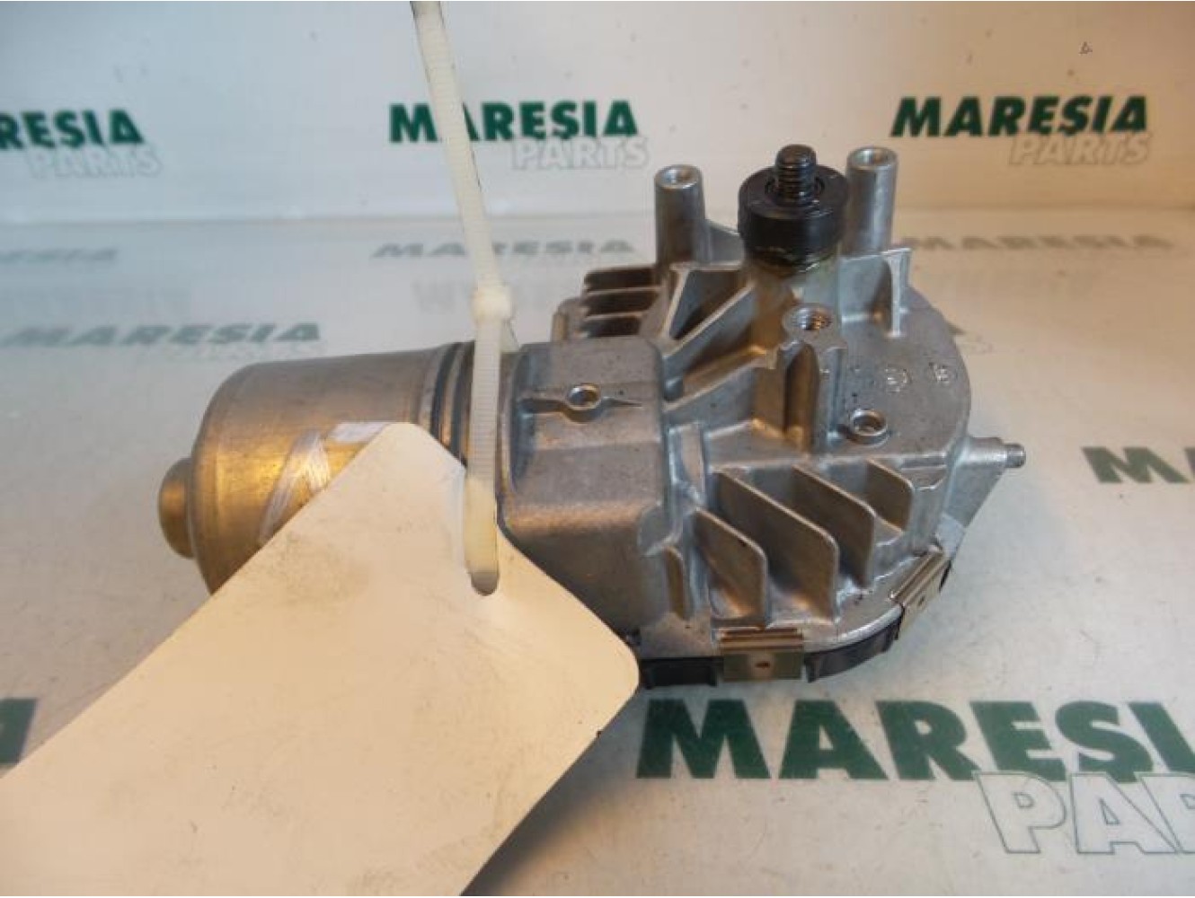 Peugeot - 3008 - Front wiper motor