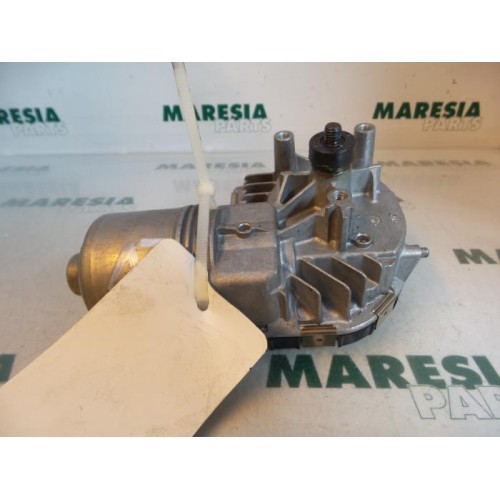 Peugeot - 3008 - Front wiper motor