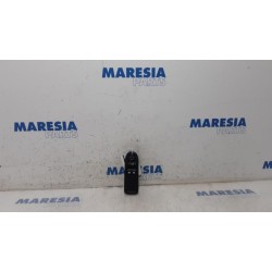 Citroen - C3 - Multi-functional window switch