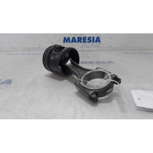 Citroen - DS5 - Piston