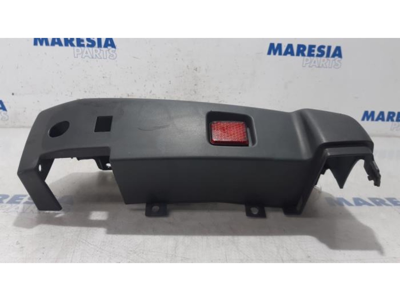 Fiat - Ducato - Rear bumper component, right