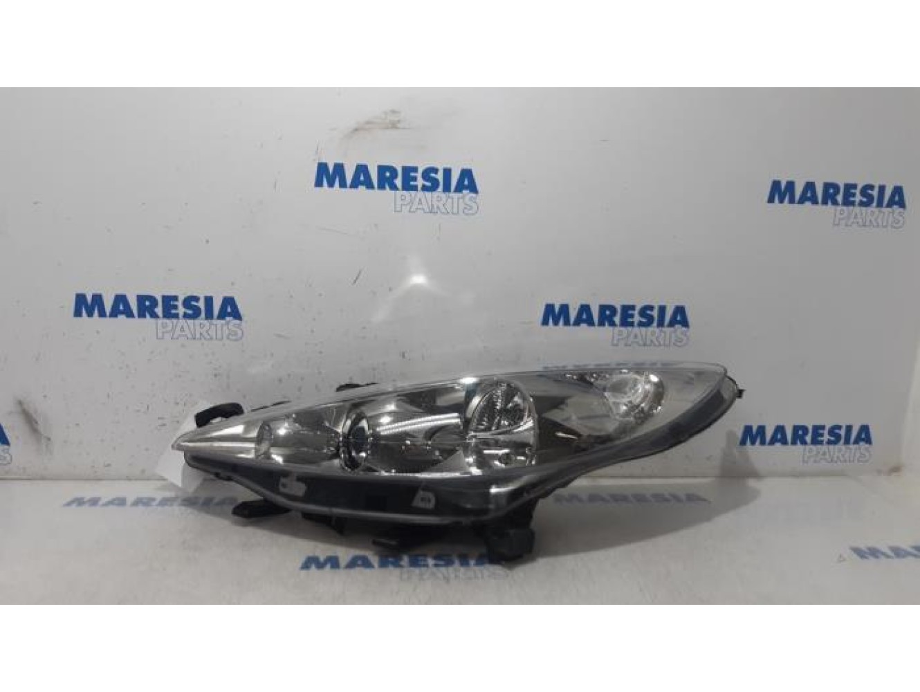 Peugeot - 207 - Scheinwerfer links