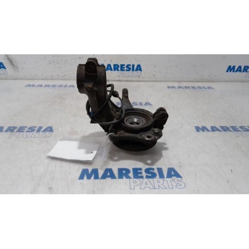 Peugeot - 207 - Knuckle, front right