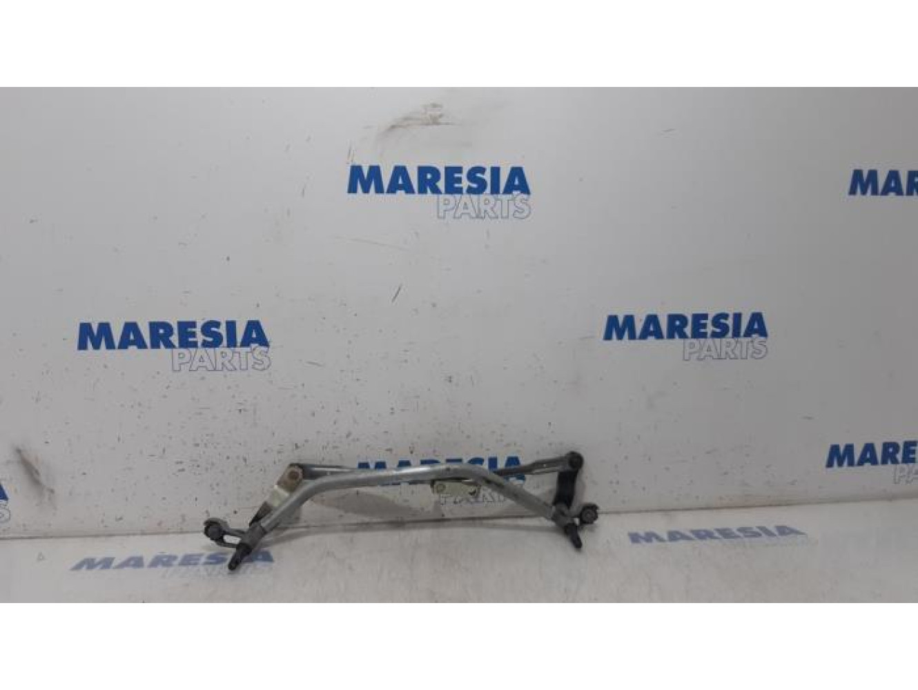 Peugeot - 207 - Wiper mechanism
