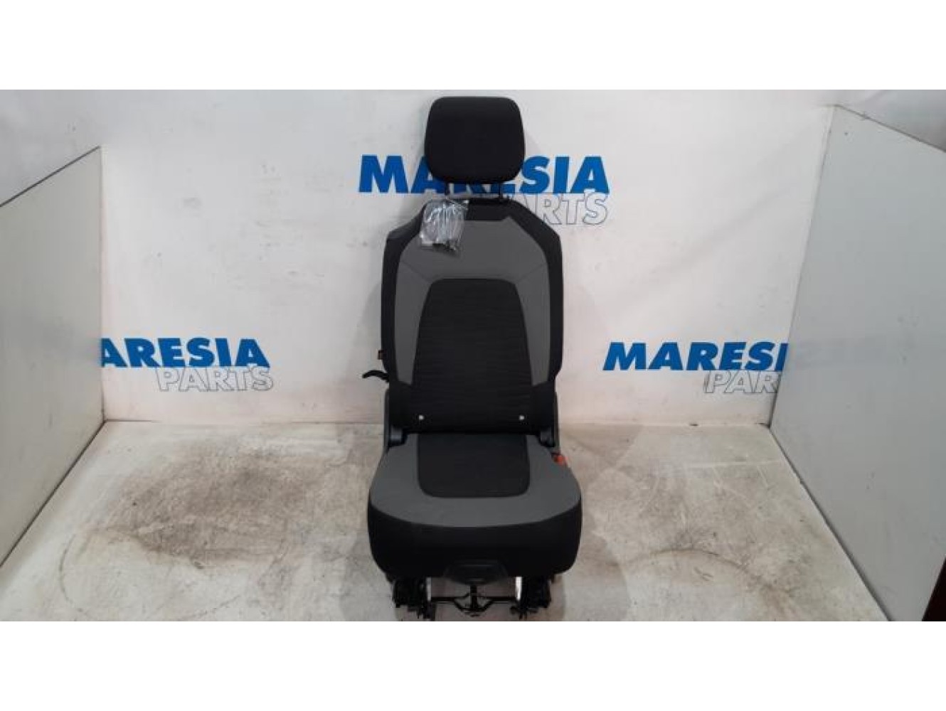 Citroen - C4 Grand Picasso - Rear seat