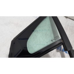 Peugeot - 208 - Vitre triangulaire avant gauche