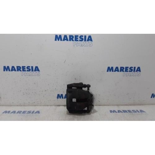 Renault - Kangoo - Front brake calliper, left