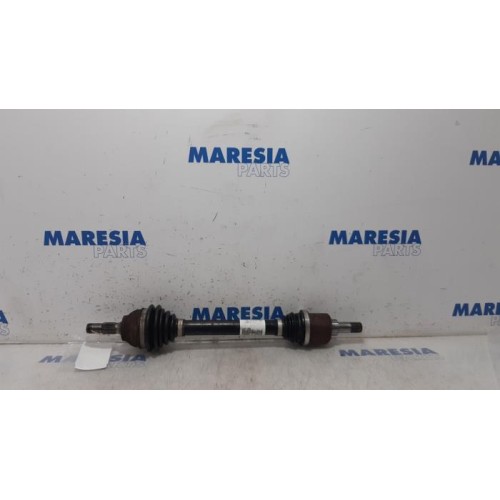 Peugeot - 208 - Front drive shaft, left