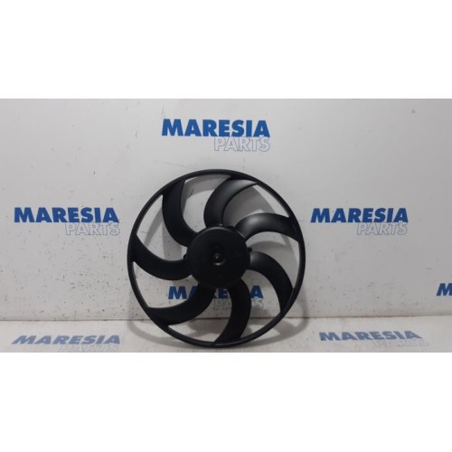 Peugeot - 208 - Fan motor