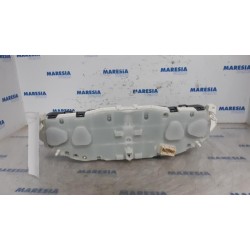 Peugeot - 208 - Instrument panel