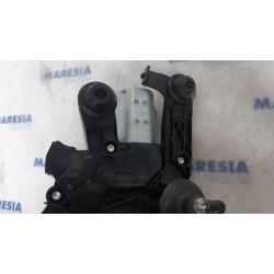 Peugeot - 208 - Rear wiper motor
