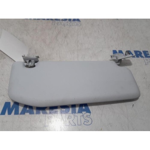 Peugeot - 208 - Sun visor