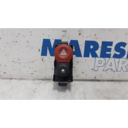 Renault - Kangoo - Panic lighting switch