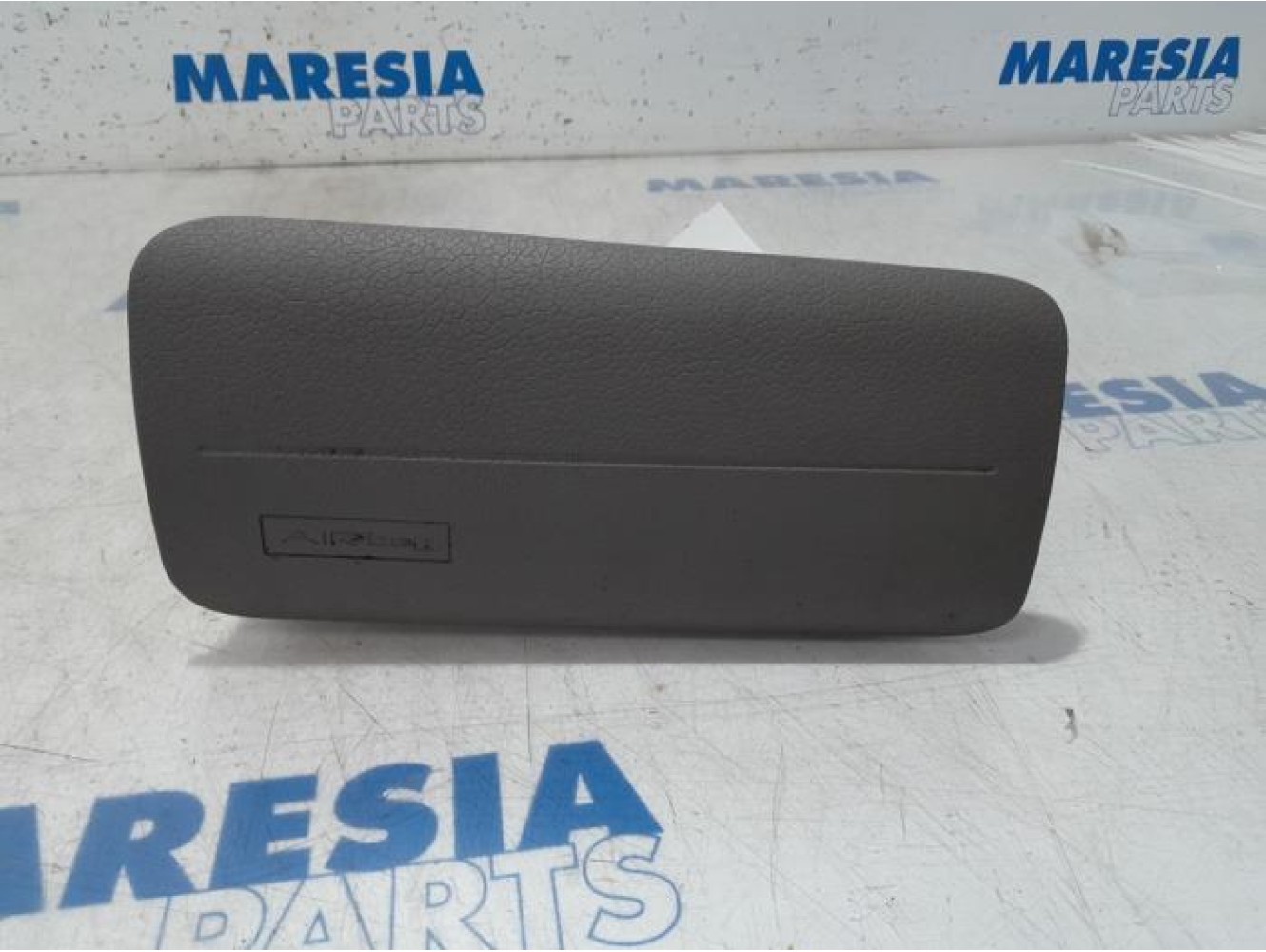 Fiat - Panda - Right airbag (dashboard)