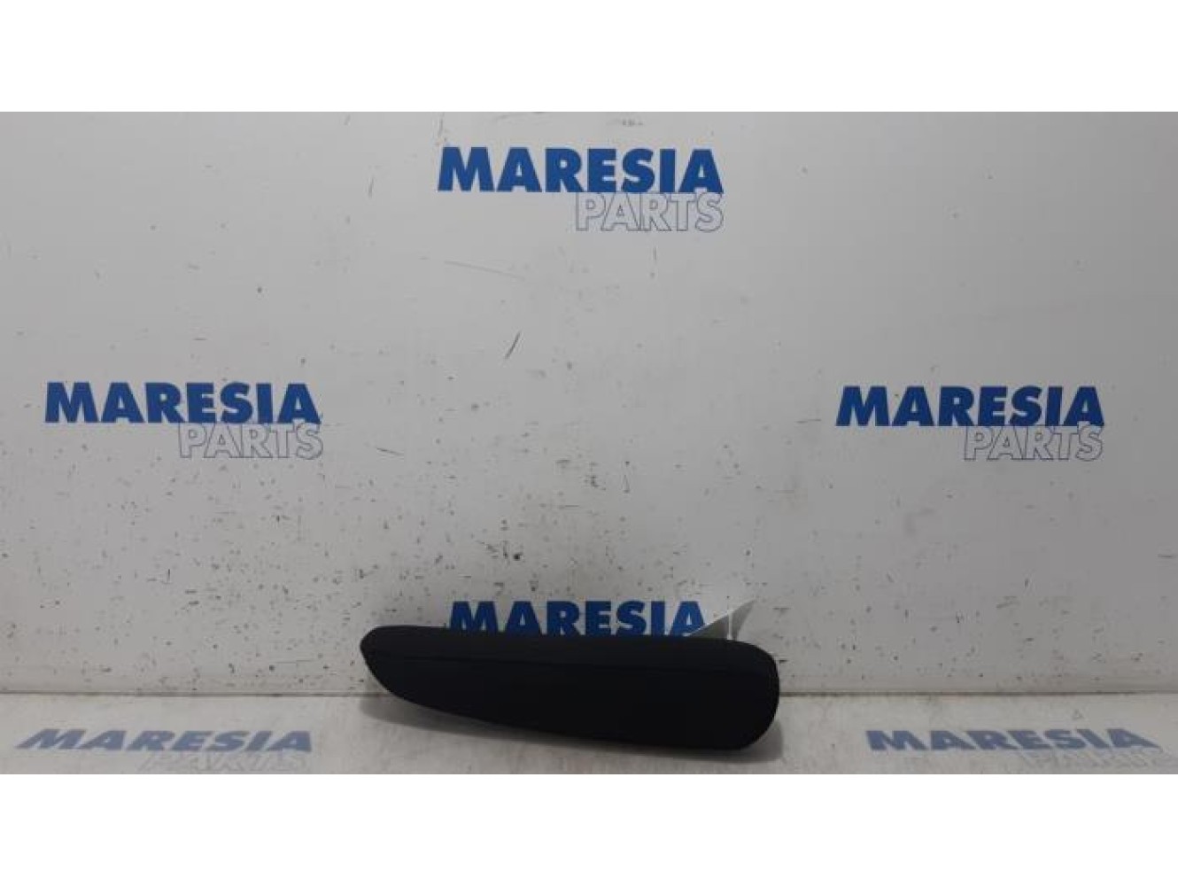 Citroen - C4 Grand Picasso - Armrest
