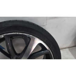 Peugeot - 208 - Sportvelgenset + banden