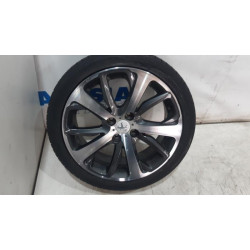 Peugeot - 208 - Sportvelgenset + banden