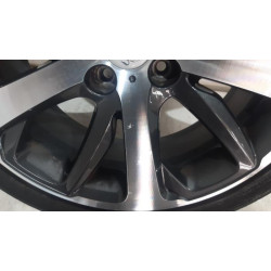 Peugeot - 208 - Sportvelgenset + banden