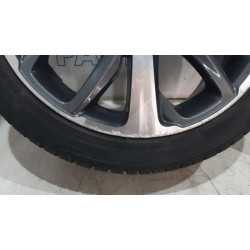 Peugeot - 208 - Sportvelgenset + banden