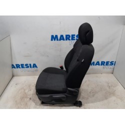 Peugeot - 3008 - Sitz links