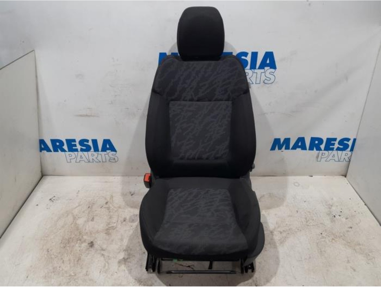 Peugeot - 3008 - Sitz links
