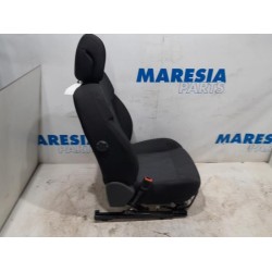 Peugeot - 3008 - Sitz links
