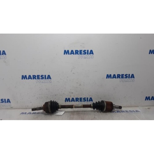Peugeot - 208 - Front drive shaft, left