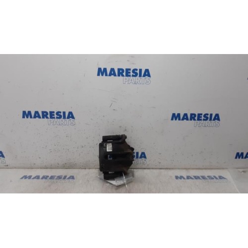 Peugeot - 208 - Front brake calliper, right