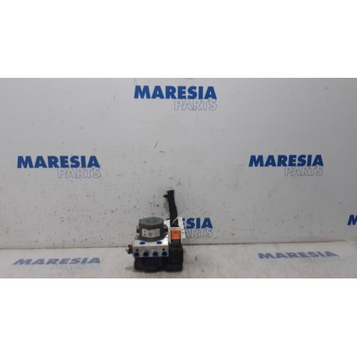 Citroen - C4 Grand Picasso - ABS pump
