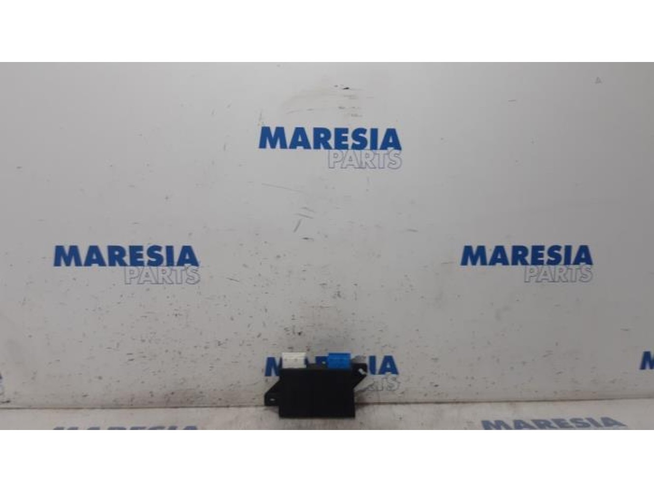 Peugeot - 208 - Central door locking module
