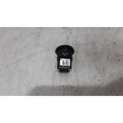 Peugeot - 208 - AUX / USB connection