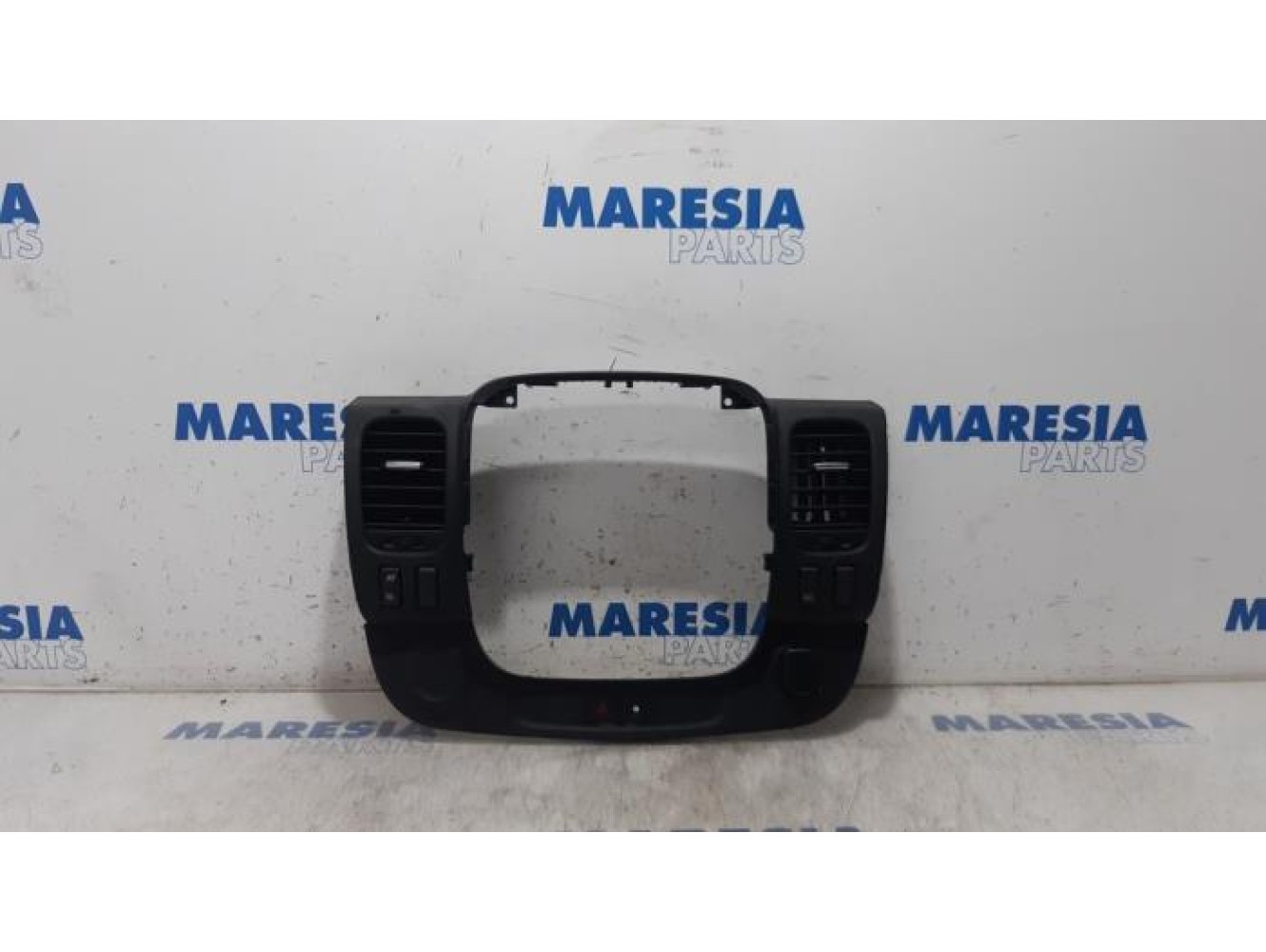 Renault - Trafic - Luchtrooster Dashboard