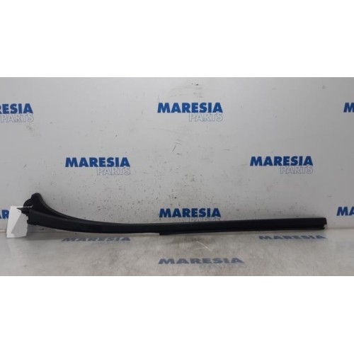 Renault - Trafic - Windschutzscheibe blende