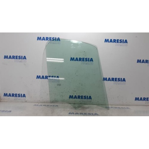 Renault - Trafic - Door window 2-door, right