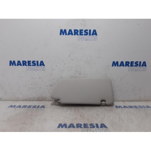 Peugeot - 3008 - Sun visor