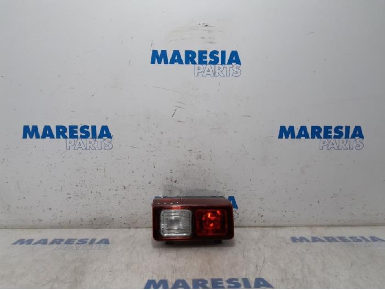 Renault - Trafic - Rear fog light