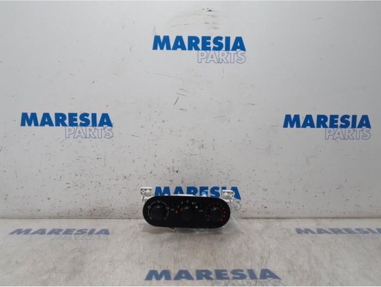 Renault - Trafic - Heater control panel