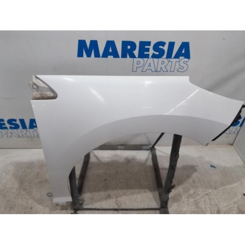 Peugeot - 308 - Front wing, right