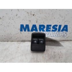 Renault - Trafic - Commutateur combi vitres