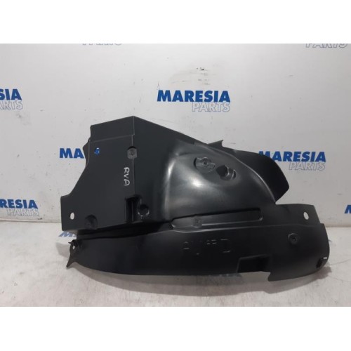 Renault - Trafic - Wheel arch liner