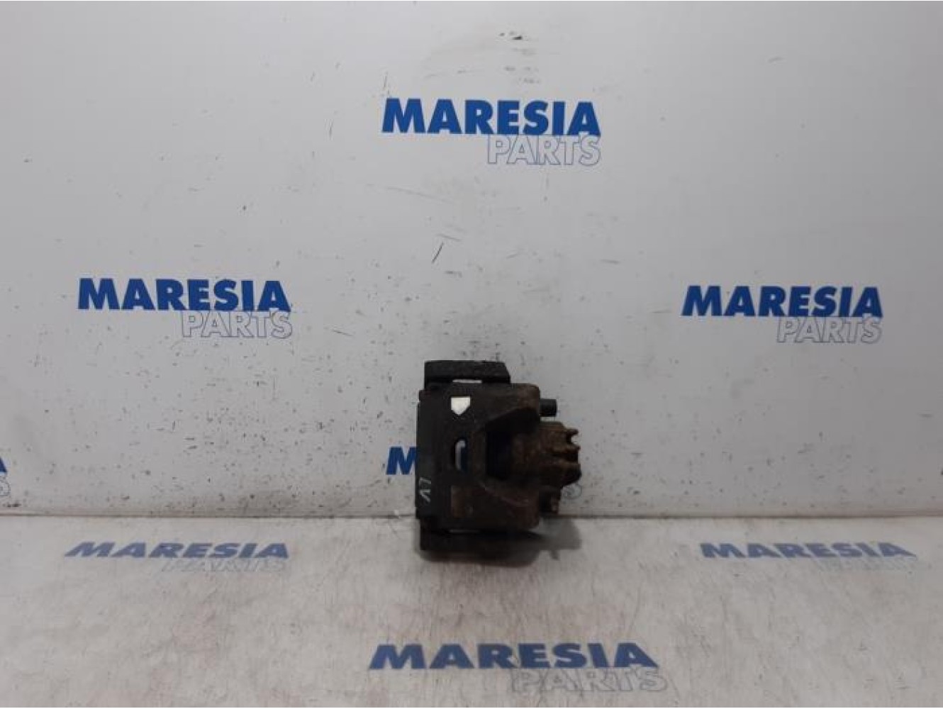 Citroen - Berlingo - Front brake calliper, left