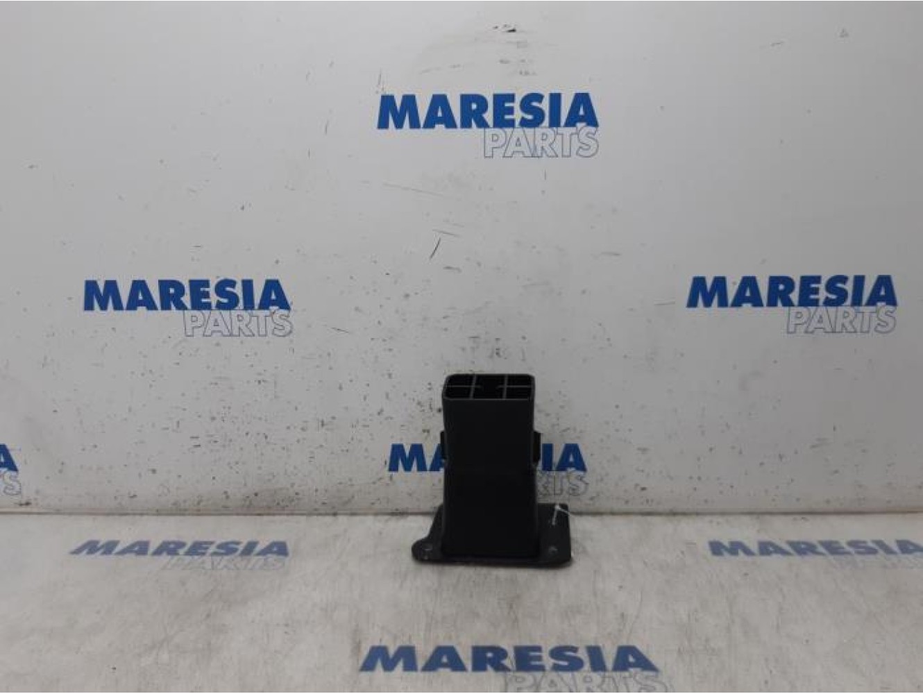 Peugeot - 3008 - Front bumper frame