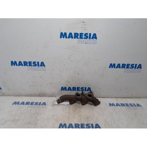 Nissan - NV200 - Exhaust manifold