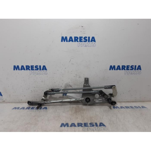 Peugeot - 308 - Wiper mechanism