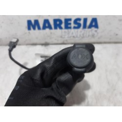 Citroen - Berlingo - AUX / USB connection