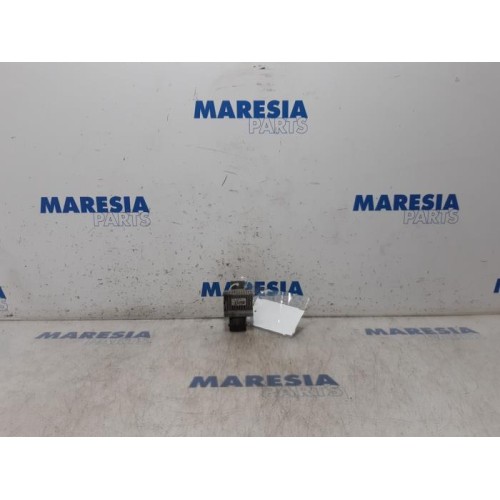 Citroen - Berlingo - Glow plug relay